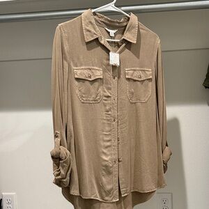 Women’s Tan Button-Down Shirt with Chest Pockets